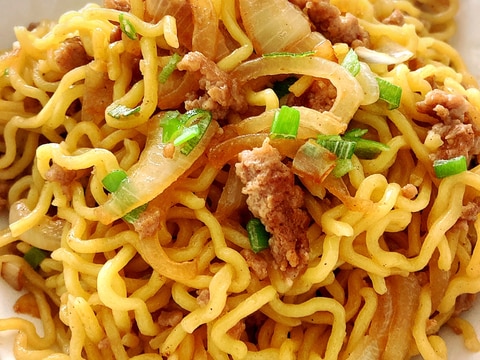 生ラーメンで 焼きラーメン レシピ 作り方 By あやたかはるchii 楽天レシピ 生ラーメンで 焼きラーメン レシピ 作り方 By あやたかはるchii 楽天レシピ